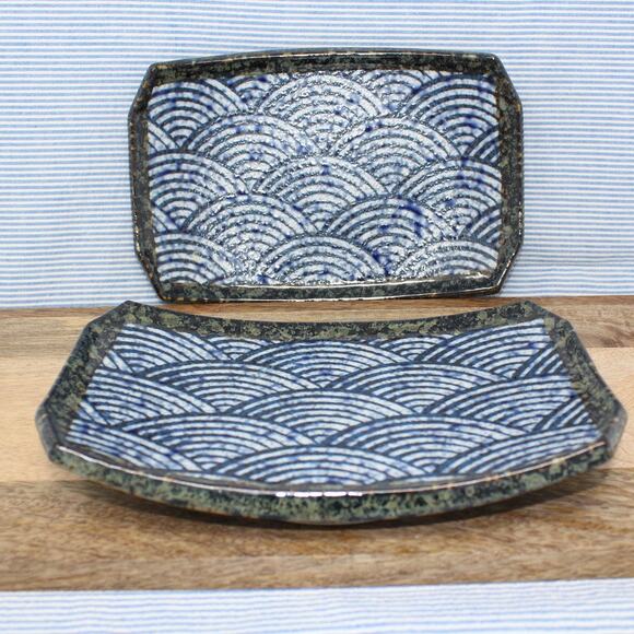 2 Tokyo Design Studio Aisai Seigaiha Curved Sushi Plates Japan Waves Blue Sea - Picture 2 of 9